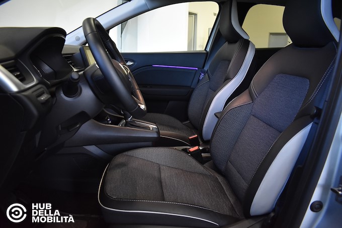 CAPTUR E-TECH HYBRID